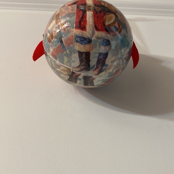 Christmas 🎅 Ornament Hand Made - Picture 3 of 4